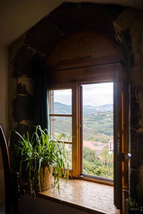 Отель Le Couvent Veyre-Monton Экстерьер фото